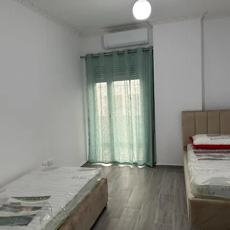 Apartman Me Qera, Ditore Tirana